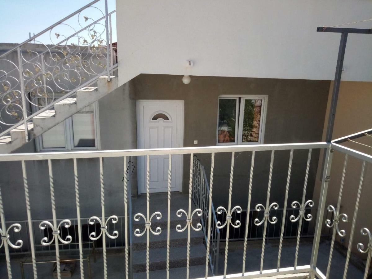 Apartmani Maris Trogir Zewnętrze zdjęcie
