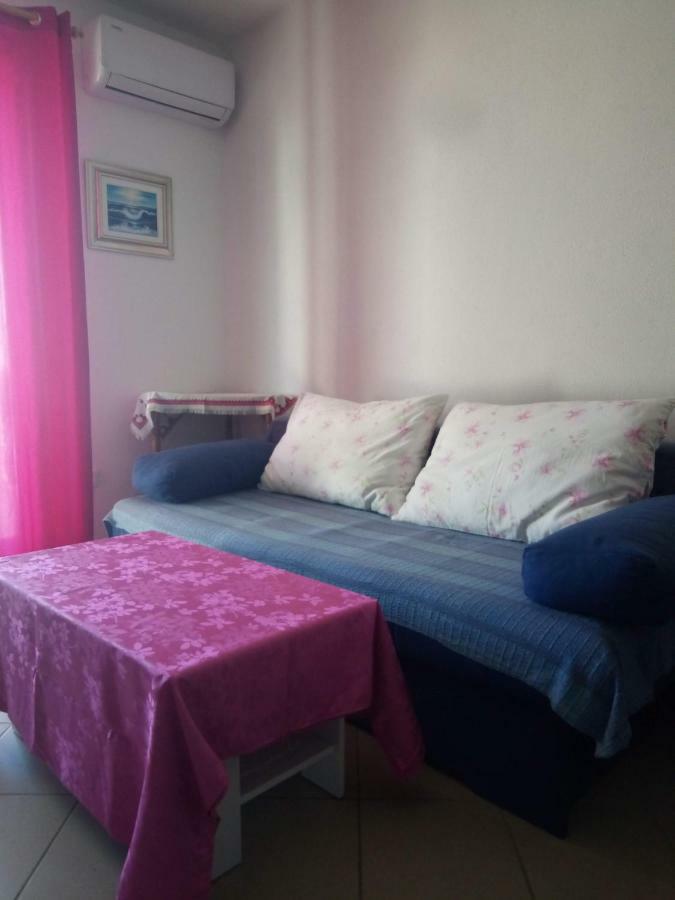 Apartmani Maris Trogir Zewnętrze zdjęcie