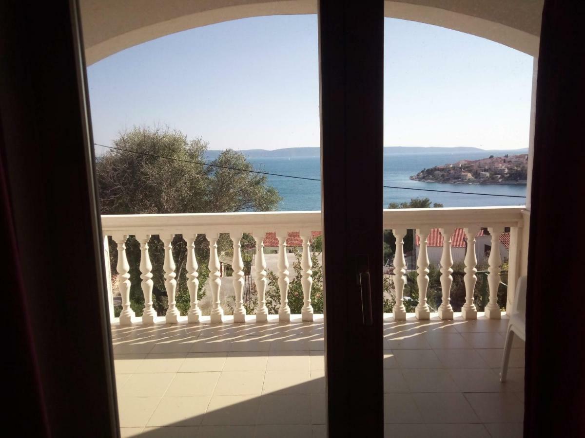 Apartmani Maris Trogir Zewnętrze zdjęcie